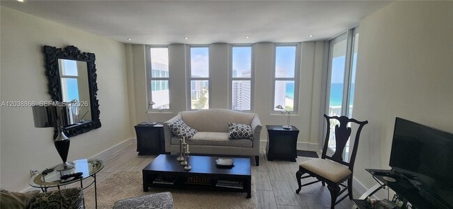 Building Photo - 5401 Collins Ave