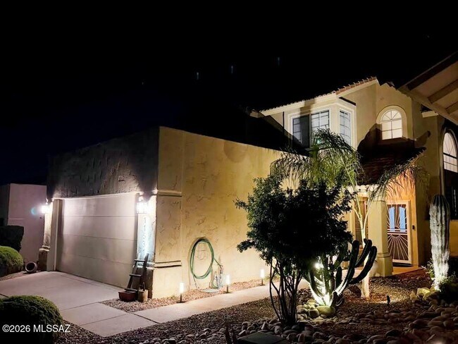 Building Photo - 11531 N Eagle Peak Dr