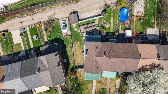 Building Photo - 1870 Yakona Rd