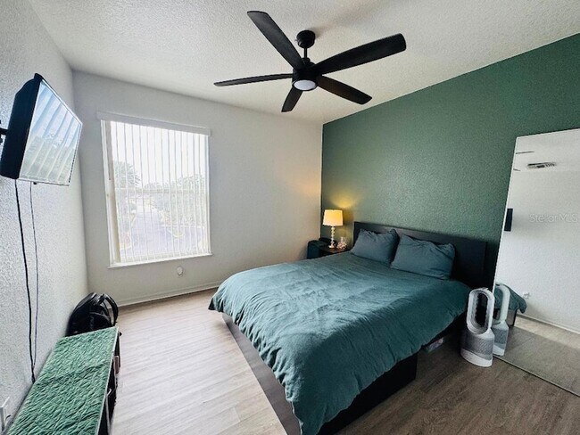 Building Photo - 2513 Maitland Crossing Way