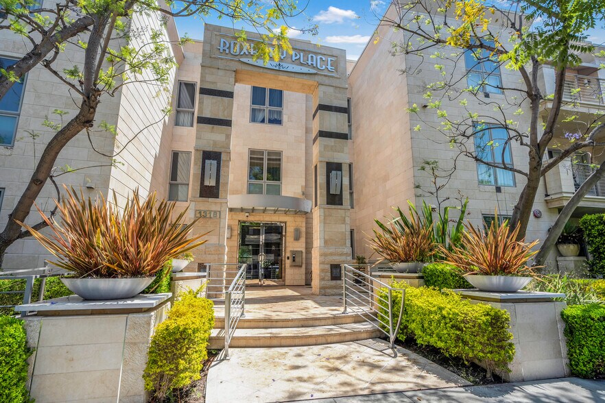 Building Photo - 1318 Roxbury Dr