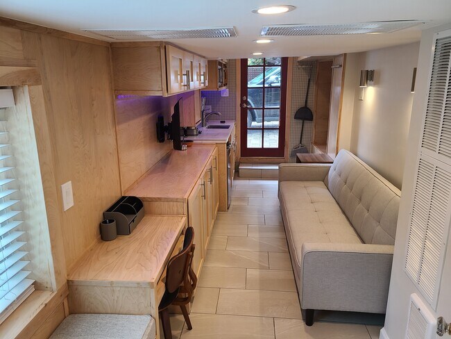 Building Photo - The Casita