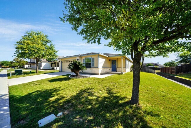 Building Photo - Beautiful home in the desirable Trails of Kensington Ranch, Schertz, TX - Realtor Commission: $500