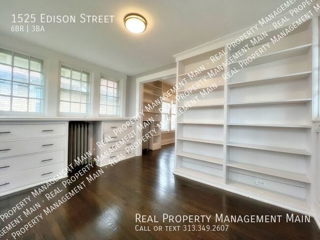 Building Photo - 1525 Edison St