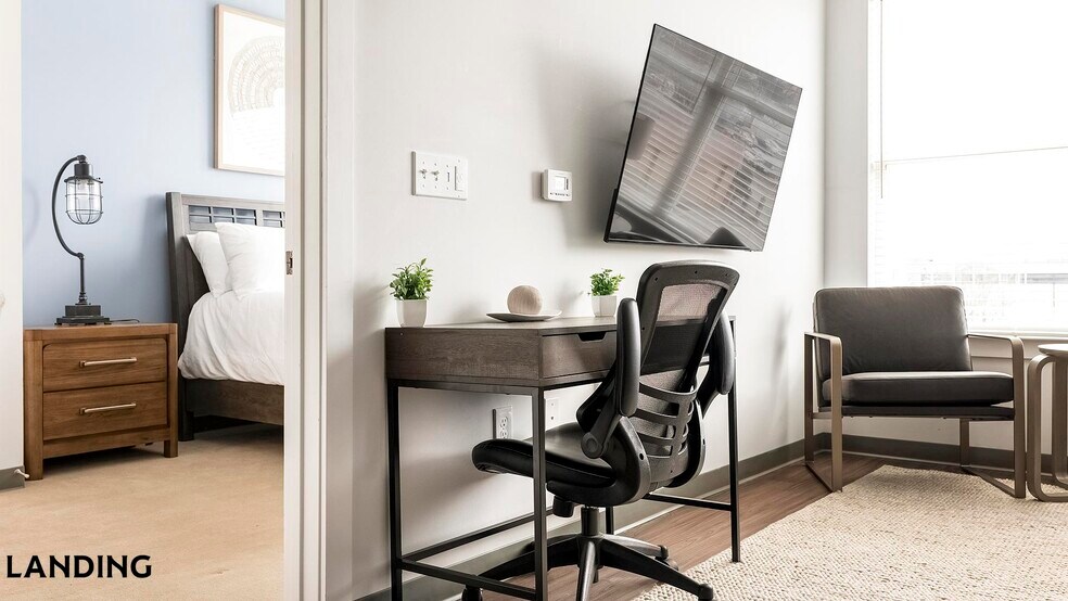 Building Photo - 302 13th St S