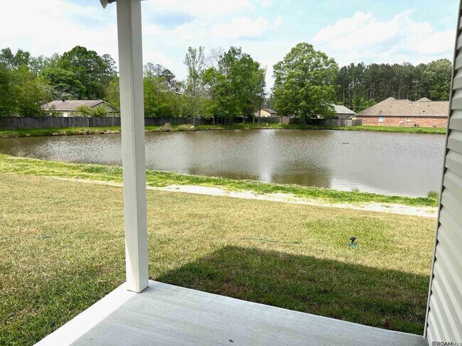 Building Photo - 35657 Woodland Ridge Dr