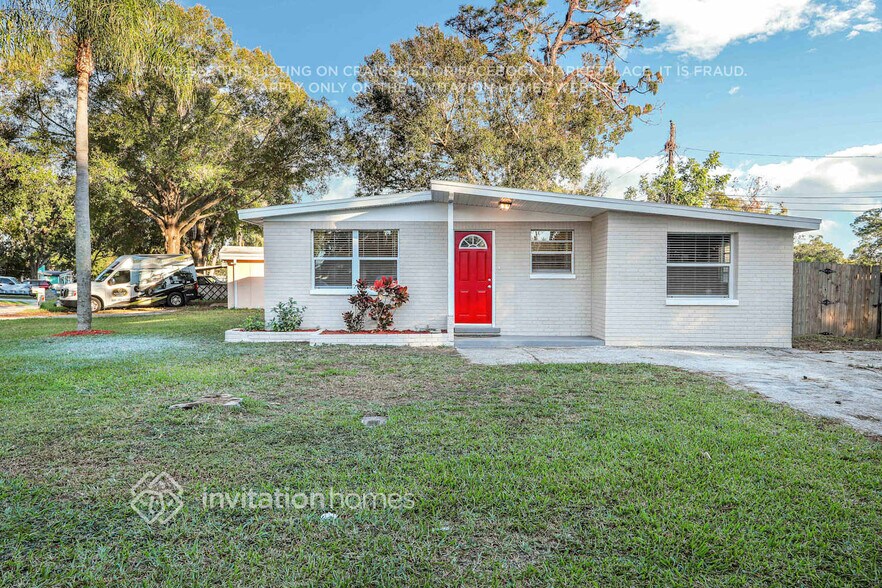 Building Photo - 12019 103rd St N