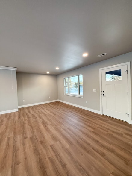 Building Photo - 2517 Arnold Ln