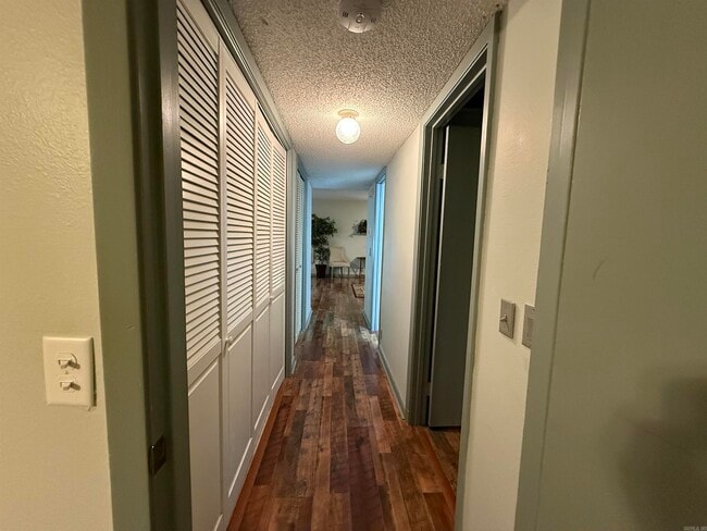Building Photo - 5 Cieza Ln