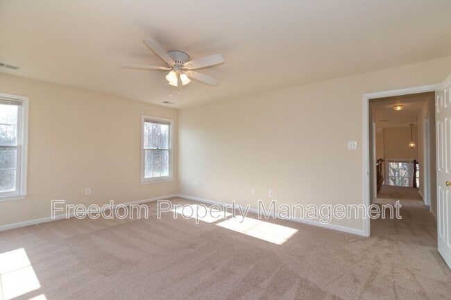Building Photo - 80 Brookshire Dr