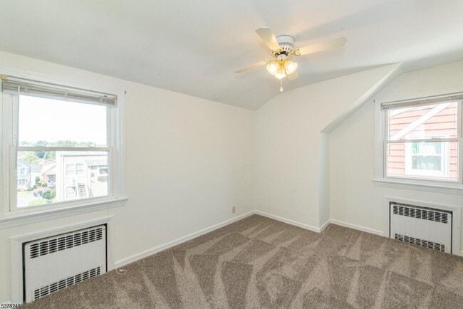 Building Photo - 44 Gless Ave