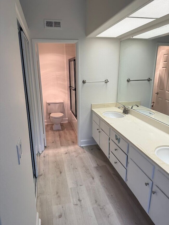 Building Photo - Beautiful Lomos Del Oro 2 Bedroom 2 Bath C...