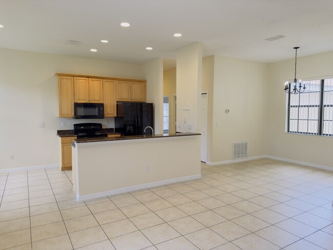 Building Photo - 405 Caraway Dr