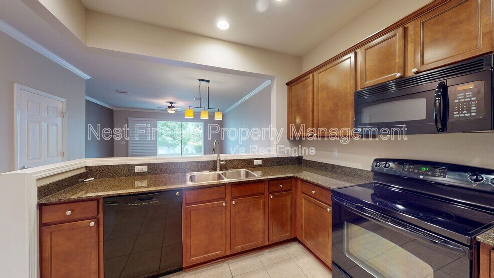 Building Photo - 6937 Woody Vine Dr
