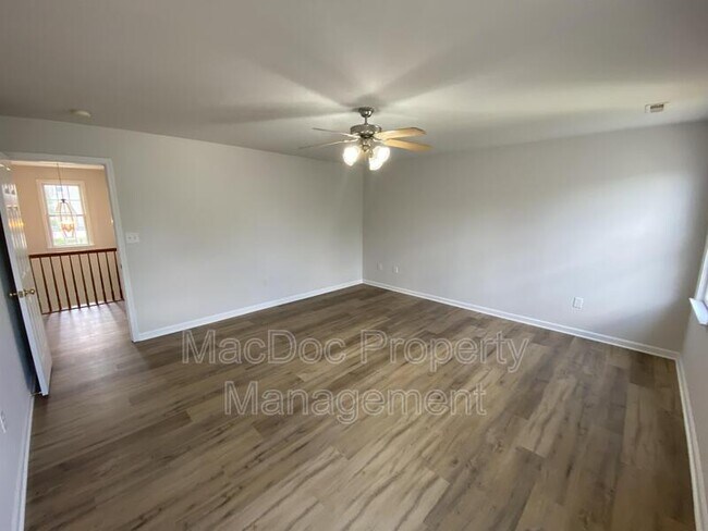 Building Photo - 7218 John Taylor Mews