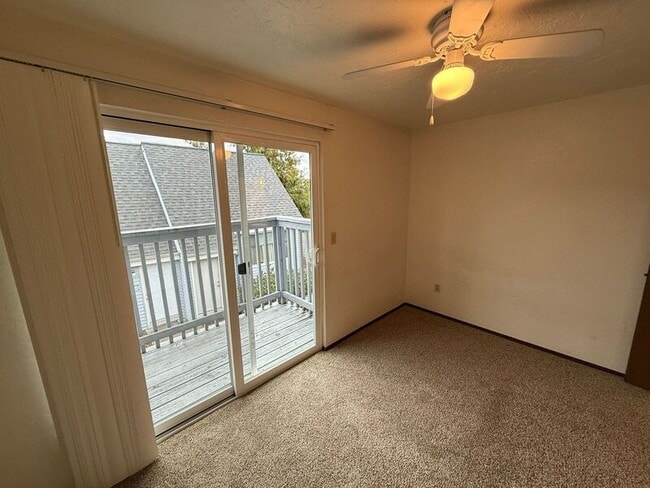 Building Photo - 2501 SW Pickford St