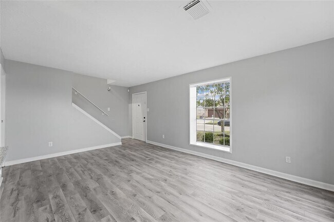Building Photo - 10903 Maple Rock Dr