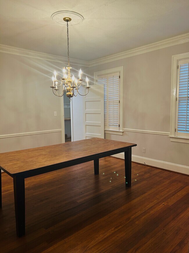 Building Photo - 1679 S Milledge Ave