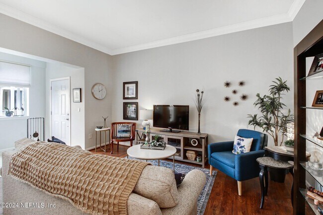 Building Photo - 2912 St Johns Ave