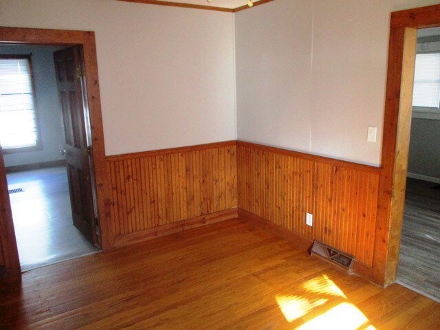 Building Photo - 1019 W Taylor St