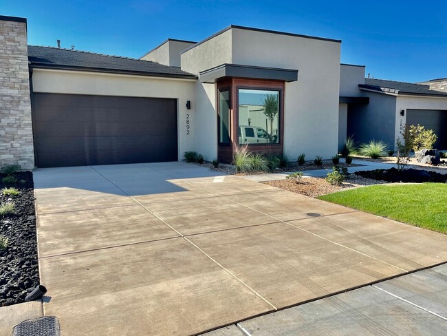 Building Photo - Patio Home in Woodland Estates - Pet Friendly