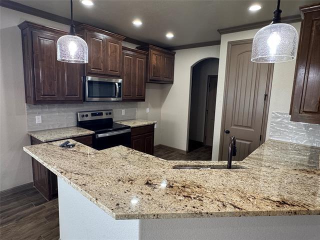 Building Photo - 1317 Oleander Dr