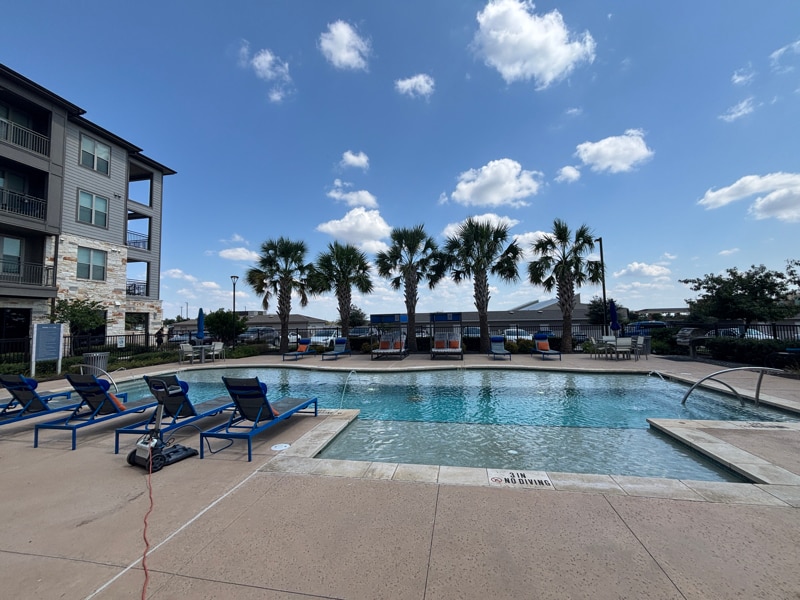 Building Photo - 1050 Wittenburg