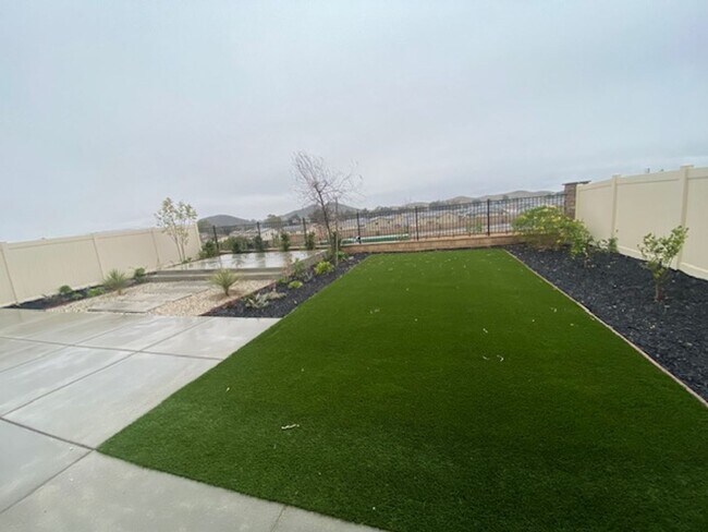 Building Photo - Like New 4 Bedroom Winchester Home Zoned for Temecula Schools