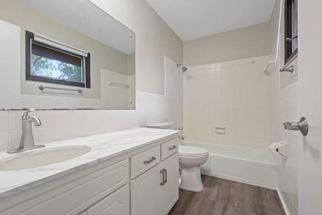 Building Photo - 5829 Winnetka Ave N