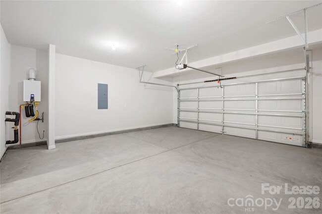 Building Photo - 1609 Swallow Tail Dr