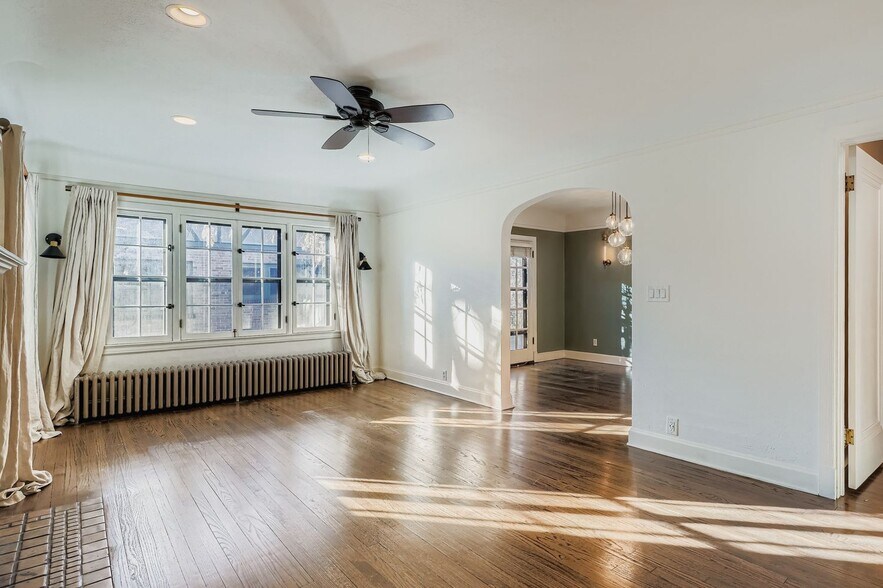 Building Photo - 1655 Jasmine St