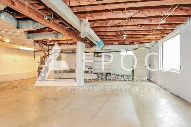 Building Photo - 903 Courtland Ave