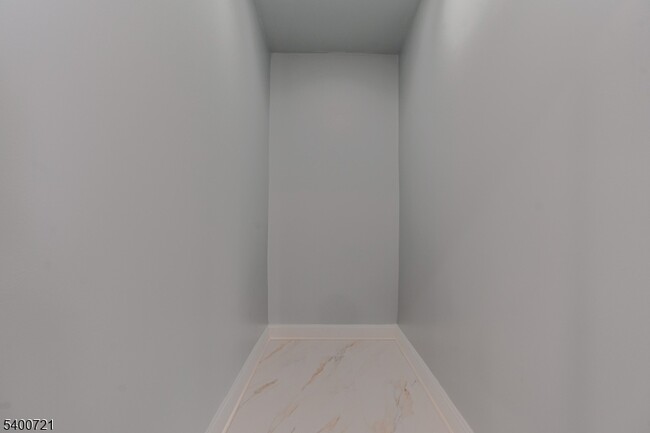 Building Photo - 882 S 14th St