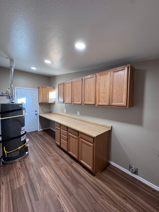 Building Photo - 11427 Angelina Pl NE