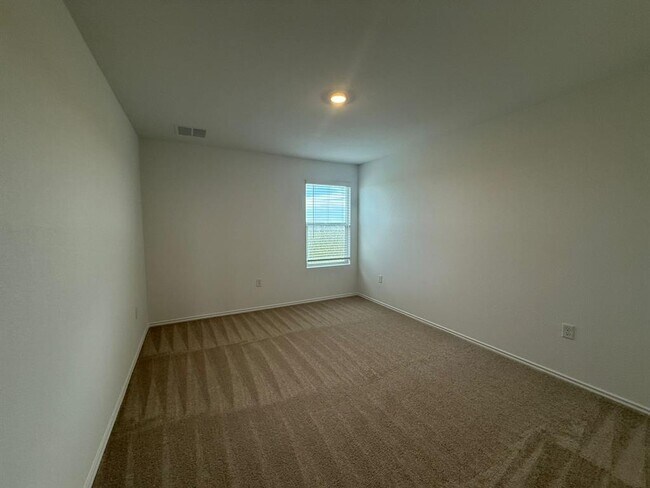 Building Photo - 203 Herald Dr