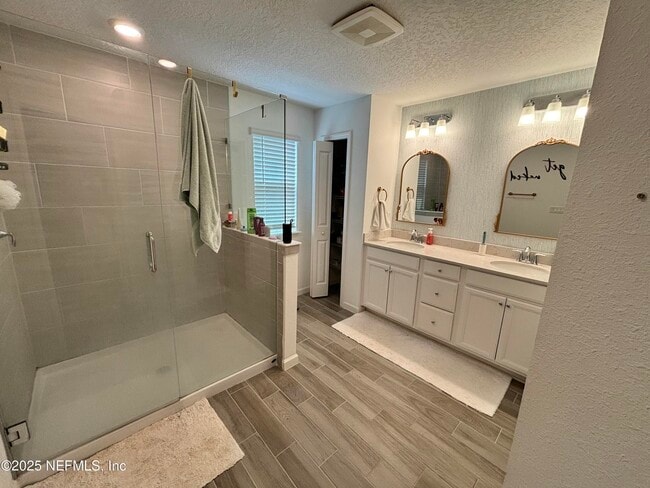 Building Photo - 440 Boracay Cir