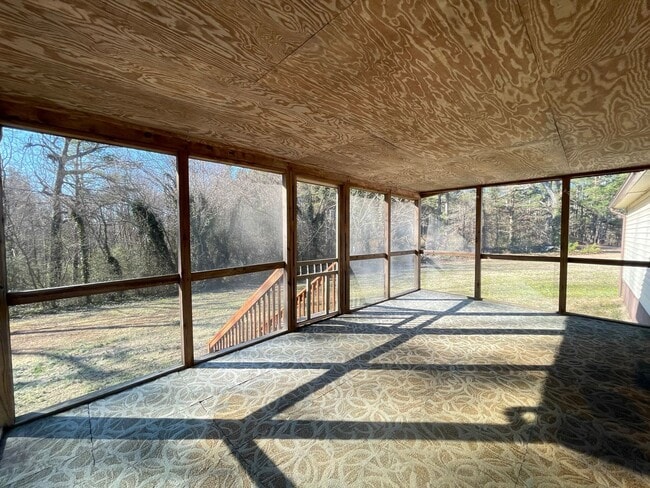 Building Photo - 3 Bedroom/2 Bathroom Home Near I-85 & Hwy 58