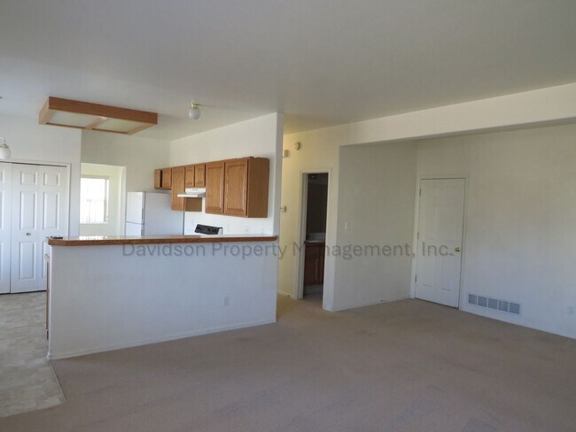Building Photo - Spacious 3-Bedroom House in Pine Creek
