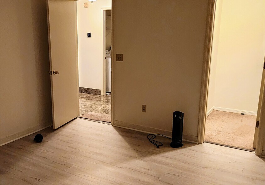 Building Photo - 3705 S Lake Orlando Pky