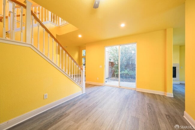 Building Photo - 5476 Summerfield Dr