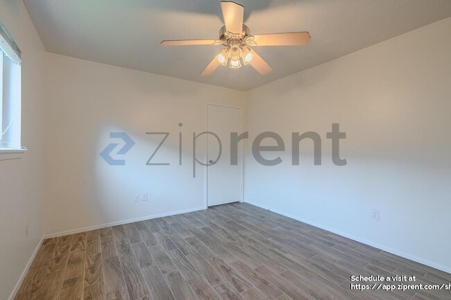 Building Photo - 958 Wavecrest Ln