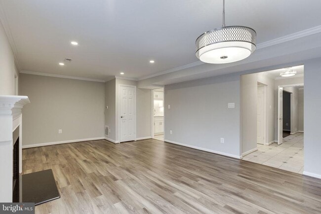 Building Photo - 2313 McGregor Ct