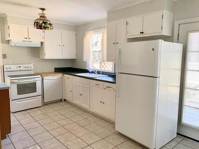 Building Photo - 2 bedroom in Valdosta GA 31602