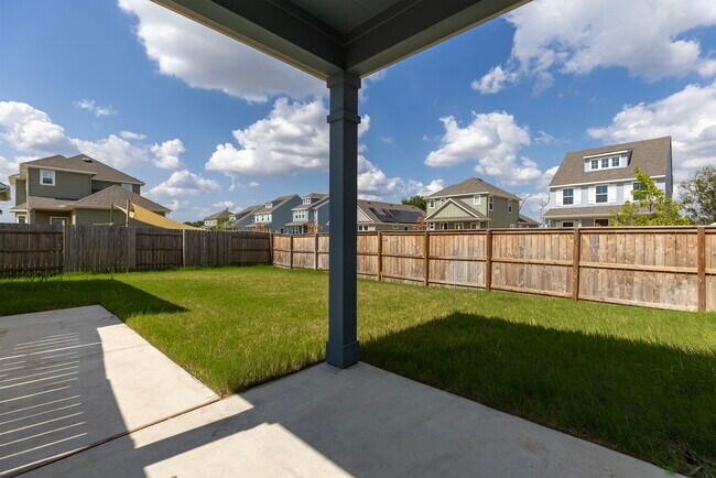 Building Photo - 313 Cherry Blossom Ln
