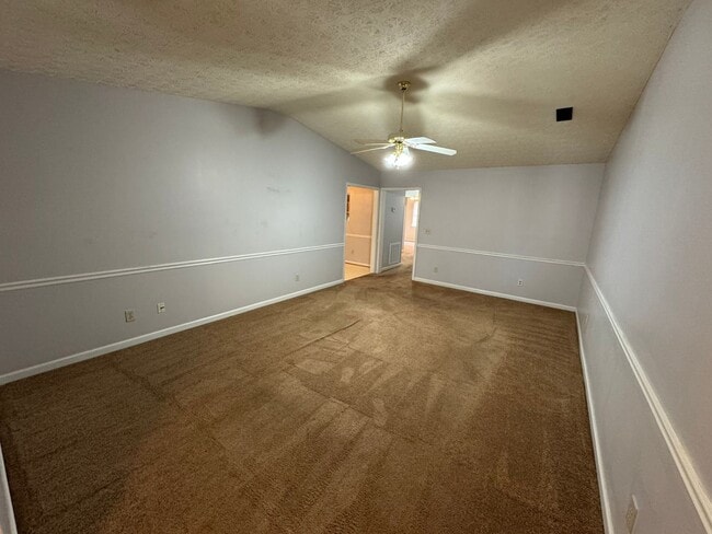 Building Photo - 416 Leighton Ave