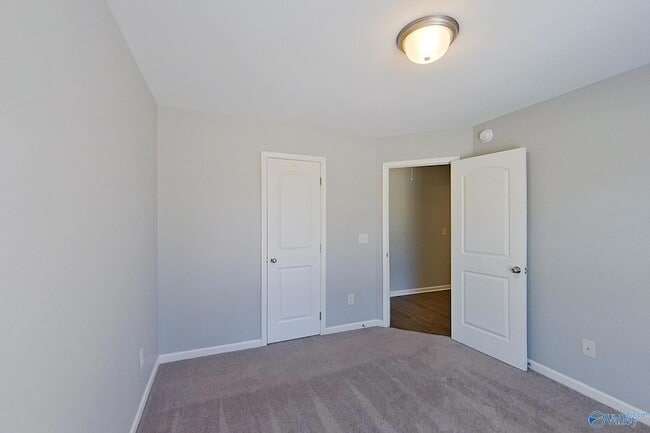 Building Photo - 107 Dawson's Ml Dr