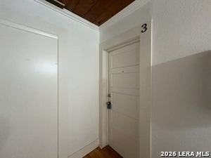 Building Photo - 827 Steves Ave
