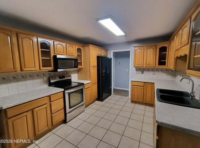Building Photo - 11510 Silk Oak Ln