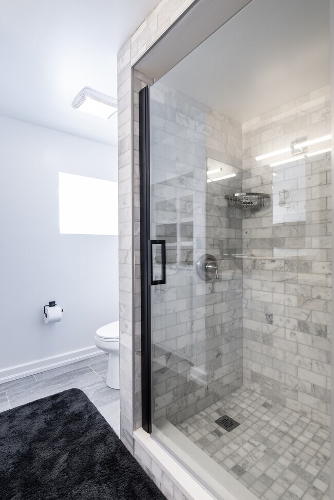 Building Photo - 223 S Hancock St