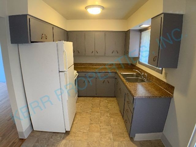 Building Photo - Charming 2-Bedroom Multiplex in the Heart ...